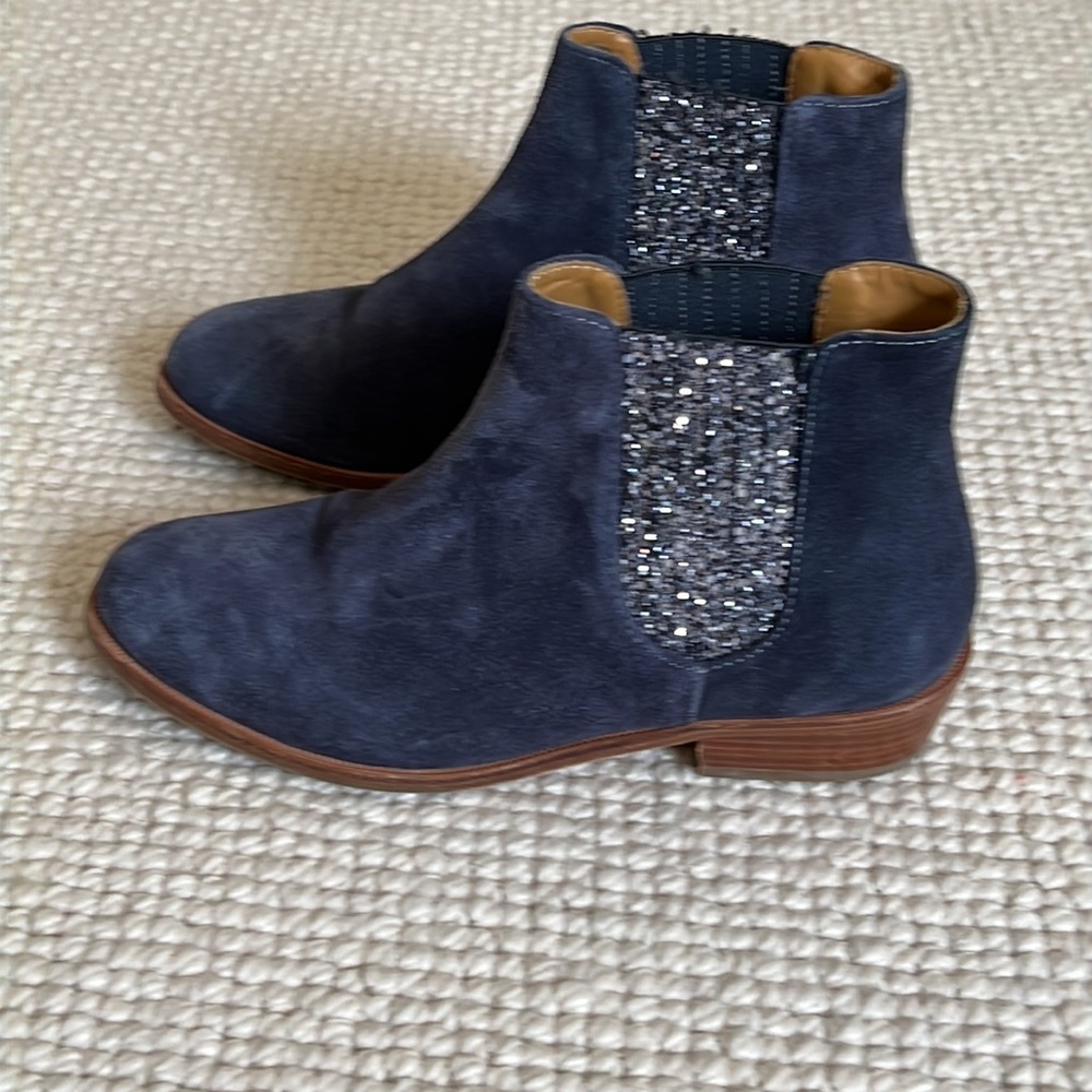 INSTYLE 8/10 French shoe brand. Bobbies of Paris Chelsea Boots. True Paris EUC - Picture 3 of 9
